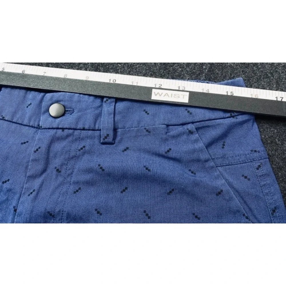 Lululemon Commission Shorts Men 32 Blue Geometric Print Stretch Chino
